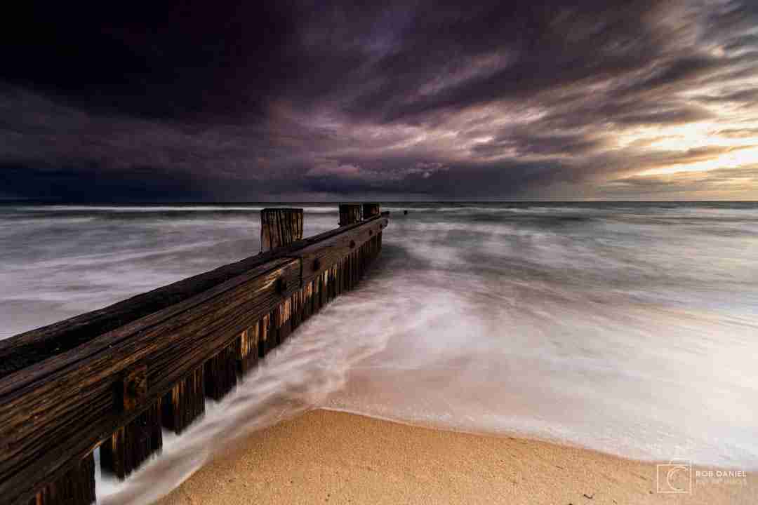 Rob Daniel Images - Mentone Groyne - Chaos
